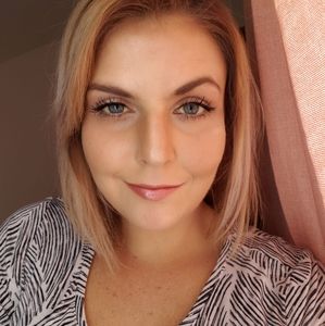 Meet your Posher, Jenna